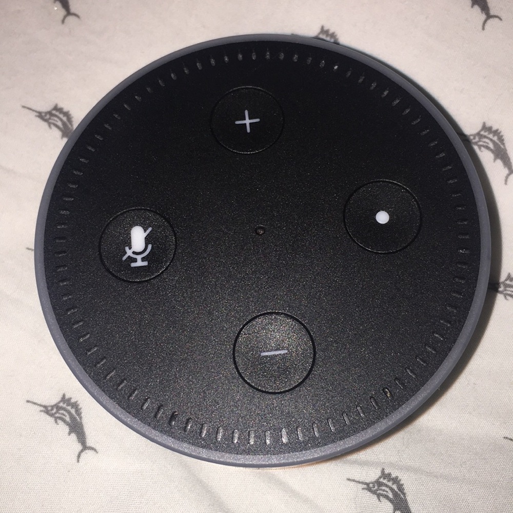 Amazon echo (Alexa) - Picture 2 of 3